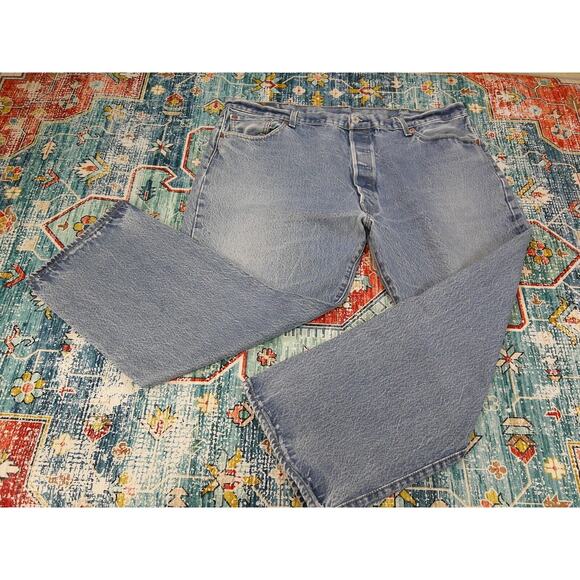 Levi’s 501 Jeans Button Fly Straight Leg Medium Wash Denim Men's 44W x 27 1/2L - Picture 1 of 10